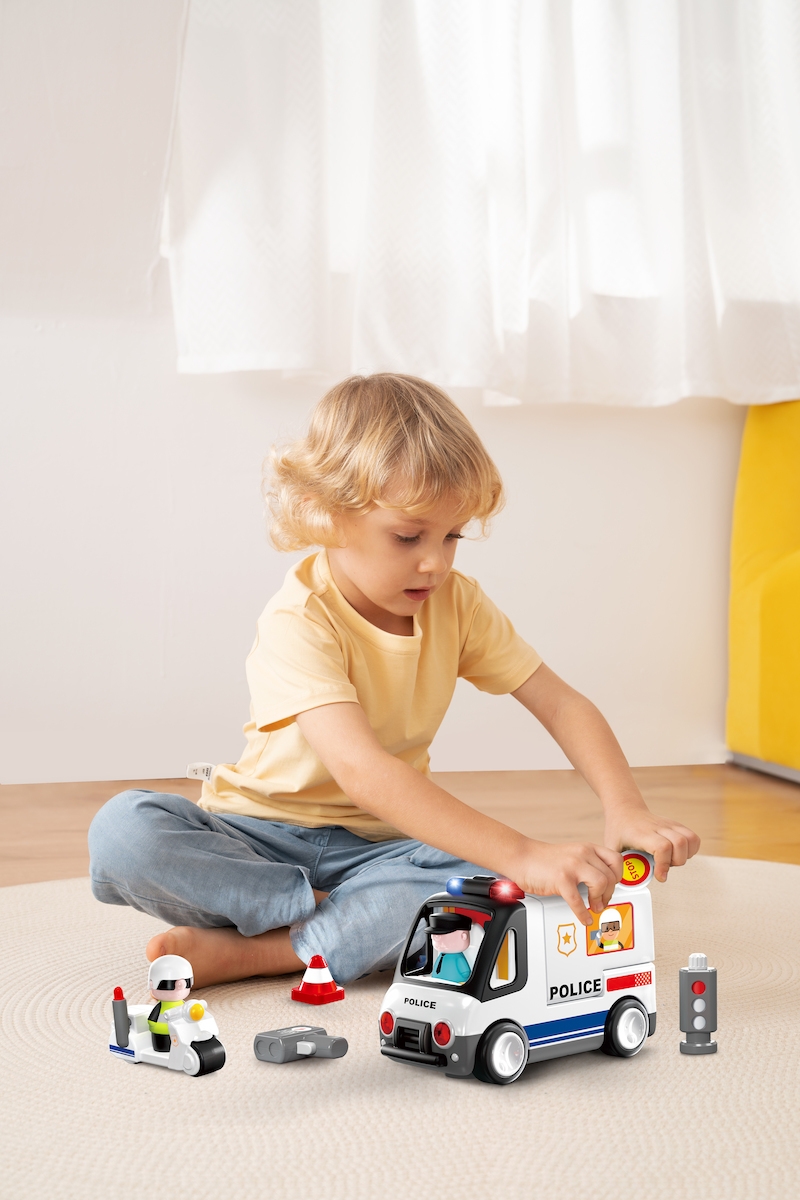 Παιδικό αστυνομικό αυτοκίνητο.