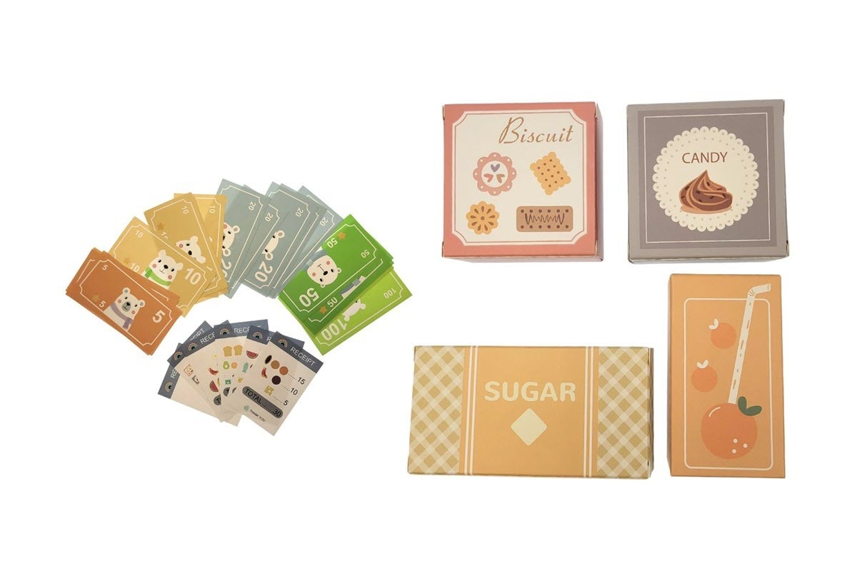 Ξύλινο μαγαζάκι με προϊόντα Tooky Toys