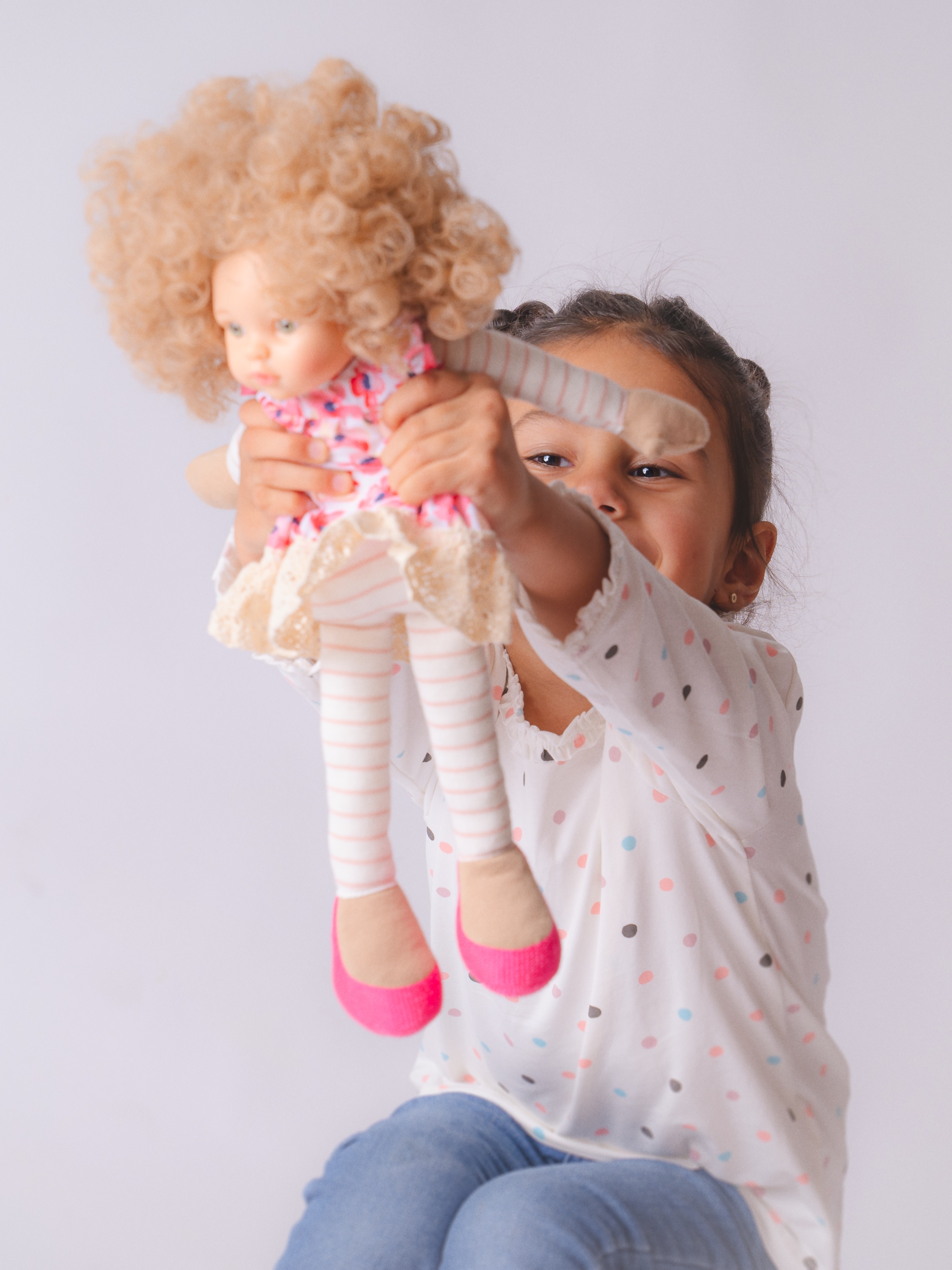 Κούκλα PaolaReina Υφασμάτινη Κάρλα 1η AMIGA 